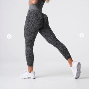 NVGTN Black Speckled Snakeskin Seamless Leggings